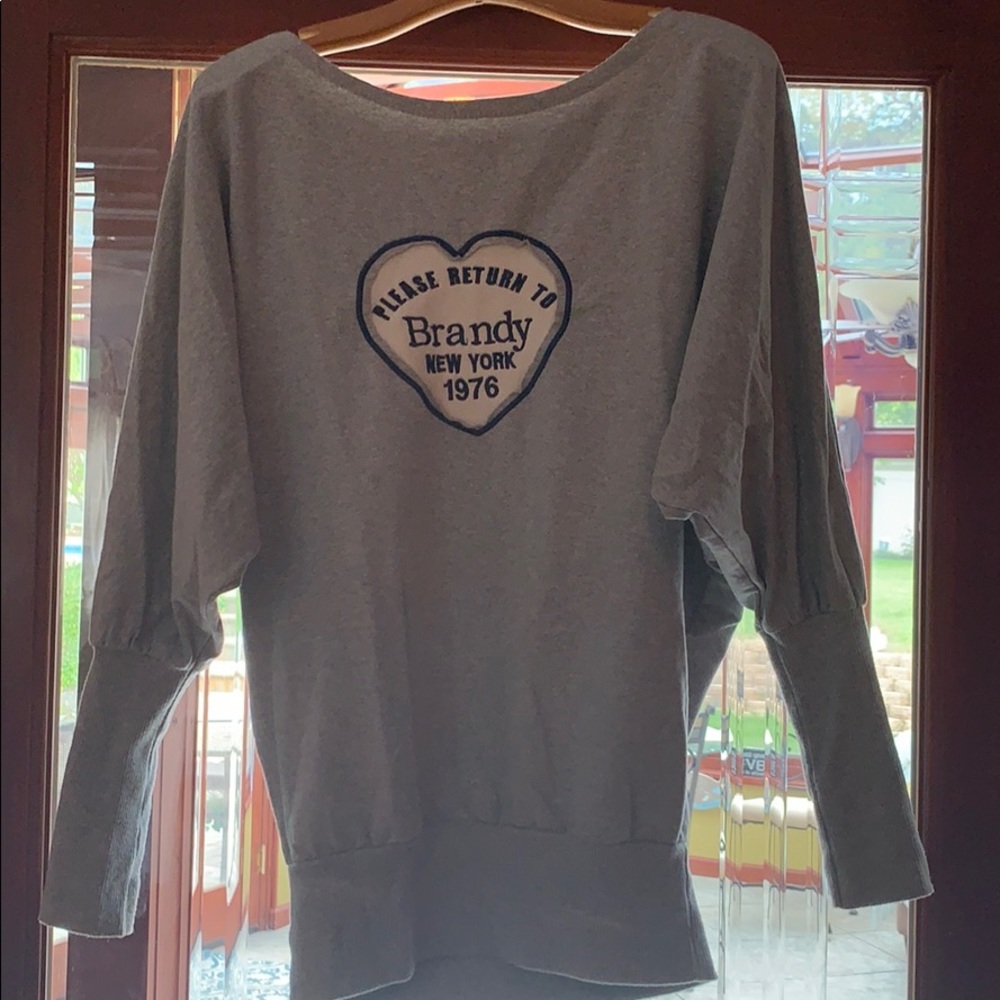 Sweatshirt